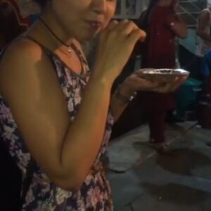 Shalu Shreya Instagram - Dilli ke Gol-Gappe
Mumbai ki Paani-Puri
Kolkata ka Puchka 

Tag more cities and what you call them ❓
& Tag who is Street food lover!!!
Which is your favourite Street food 🍽️ ⁉️

#ajeebjanwarhai #series #parttwo 
#nomnomnom #food #foodies #foodlovers #streatfood #golgappe #delhi #mumbai #panipuri #kolkata #puchka #indianfood #love #indianstreetfood #tasty
#reel #reelsvideo #reelsinstagram #trendingreels #like #creamroll