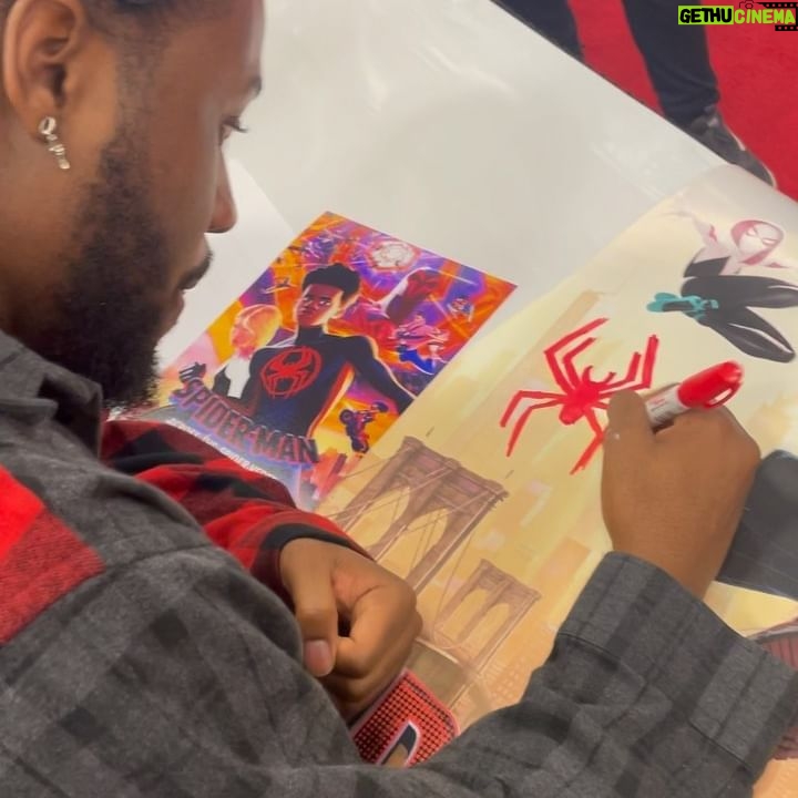 Shameik Moore - 81.5K Likes - Dallas!!!! Yāall came out and showed LOVE! The response to the movie is the best part of the whole experience!!! Next ComiCon is Galaxycon in Raleigh NC on July 29 and 30th! See you there! #SpidermanAcrossTheSpiderVerse