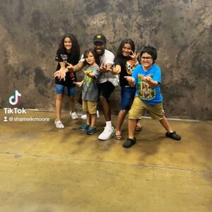 Shameik Moore Instagram - Dallas!!!! Y’all came out and showed LOVE! The response to the movie is the best part of the whole experience!!! Next ComiCon is Galaxycon in Raleigh NC on July 29 and 30th! See you there! #SpidermanAcrossTheSpiderVerse