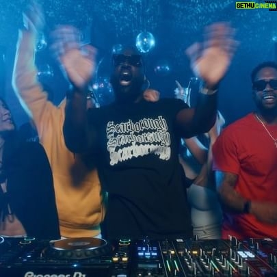 Shamier Anderson - 3 Likes - Hood Kids Love House Music LIVE DJ SET OUT NOW‼️😈
A little sneak peak to my VELD & Electric Jungle sets this summer 👀
THE HEATERS 🔥
1. Dreams & Nightmares (Shamier Anderson EDIT)
2. Carnival (Shamier Anderson EDIT)
3. Numb / Encore (Jumo Remix)
4. Many Men (Shamier Anderson EDIT)
4. Swedish House Mafia One Amapiano (HXRIS EDIT)
5. Raris and Rovers (Hitty & DJammin)
FULL VIDEO 🔗 IN BIO
TICKETS TO MY SHOW 🔗 IN BIO