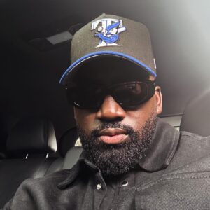 Shamier Anderson Instagram - 💙 🤳