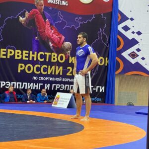 Shamil Abdulaev Instagram - Сегодня впервые поборолся на официальном кубке России по спортивной борьбе грэпплинг, не в своей весовой категории до 100 кг, и одержал победу. 

#грэпплинг #кубок #России #спортивная #борьба #берегите #ноги #universal #fighters