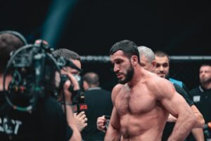 Shamil Abdulaev Instagram - Рахмат всем кто рядом. Идем дальше. 

@universalfighters.fc 
@aca_mma 

#aca170#смешанныеединоборства