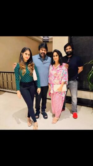Shamlee Instagram - Lovely throwback with Chiranjeevi sir ✨✨