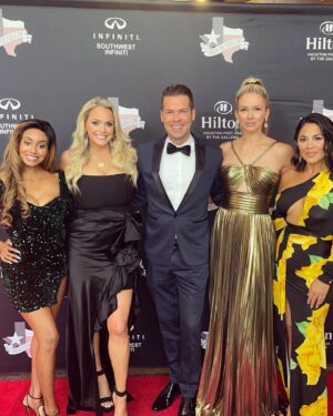 Shandi Finnessey Instagram - Who knew when I said “yes” to judging #MissTXUSA that I would have one of the most enjoyable weekends I’ve had in a long time! Will, the director (and a friend), selected an incredible panel of judges who not only collaborated to find the best contender for the Miss USA title, but people who would truly enjoy being around each other for the process. I mean… what judges panel plans reunion trips!? 😜

Texas doesn’t play when it comes to pageants. These girls BROUGHT IT! From their hair/makeup, swimsuit bodies and gowns that deserve spots on the Miss Universe stage, Texas is a powerhouse! It was so thrilling meeting each of the young ladies vying for the title and I feel very confident in our choice, @misstxusa! 

And the weekend wasn’t all work. Across the street from our hotel was a restaurant serving my indulgent favorites…. Raw oysters and caviar! So yes, I treated myself to that… and a nap afterward. And it was glorious. 🙌🏻

Bye, for now, Houston! 👋 Headed back to my favorite boys… ✈️

#misstxusa #missusa #texas