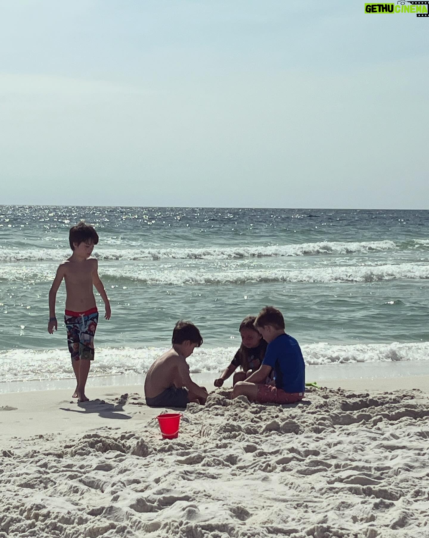Shandi Finnessey - 435 Likes - A little peek into a very special time together with incredible friends for spring break. We are so blessed to have made such deep friendships here in Tennessee! We spent a week with 2 other wonderful families in Florida and couldnāt have had a more magical time! Our kids played and bonded in ways we never expected, and for the first time since having kids, we returned from a vacation feeling relaxed and restored. šš» (All you parents out there know what Iām talk about⦠when you feel like you need a vacation from your vacation!)
