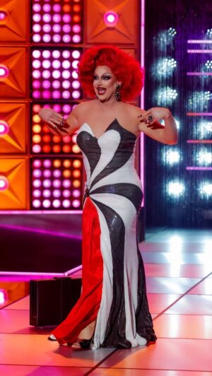 Shannel Instagram - Category is: Day to Night ☀️🌖 

My queen @theofficialshannel serving executive realness to evening gala ready in my reveal look on the main stage tonight for @rupaulsdragrace #AllStars9 

#designer #HowieB #dragrace #Shannel
