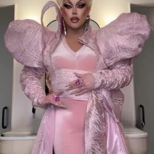 Shannel Instagram - Meow.
…
#allstars9 #rupaulsdragrace 

👗 @ricocavalli 
💇‍♀️ @philippe_michiels 
💎 @ampedaccessories 
💅 @krexnails