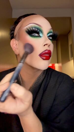 Shannel Instagram - Time to brunch! @dragbrunchvegas 

#shannel #allstars9