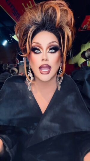 Shannel Instagram - Hellllo CAMEO 👋 

That’s right- you have asked and I thought- why not 😘 Book me for WHATEVER it is you need! Let’s do this baby! 

Link in bio ⬆️ 

#shannel #allstars9 #cameo