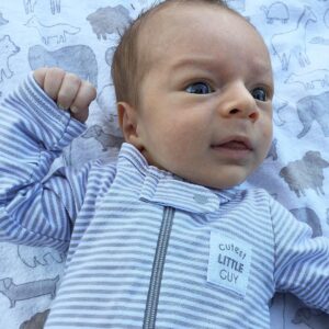 Shannon Lucio Instagram - Ugh, I’ve become that person who only posts pics of their baby!  But you can’t hate on me too much cause at least you get to see more of this cool guy, and he’s infinitely more interesting than me.  #6weeksold #babyboy #hudson #sonnyboy #actorinthemaking #whatishelookingat