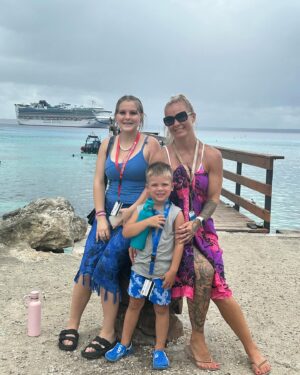 Shannon O'Connell Instagram - Christmas 2023 with 2 of my 3 babies ❤️ #christmascruise #pocruises #christmas2023 #family #love #makingmemories
