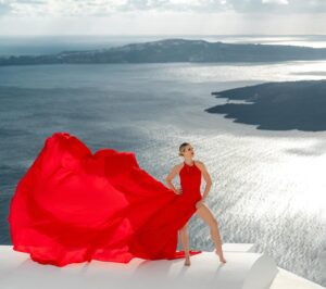Shannon Stewart Instagram - On America’s Next Top Model we went to Santorini and last month I got the opportunity to return!!! It has been one of my most favorite places I’ve ever visited. I almost didn’t get to do the planned photoshoot because of the weather. Jesus did what only He could do and He calmed the seas. When I was a little girl, I saw a cosmetic commercial that quickly caught my attention. I imagined myself being the girl I saw on the TV. When I was younger, I thought this “desire” would just remain a dream until one day Jesus brought this dream to LIFE!!! I remember pinching myself on a few different occasions because I just couldn’t believe that those open doors were real! They seemed so unreal…. Like a dream that I just didn’t want to wake up from! I mentioned this before, but several years ago God moved me to walk away from modeling to become a nanny. It wasn’t on my radar to do, and it really didn’t make sense to me at all, but God’s ways and thoughts are higher than ours. I wanted to obey Him, so I left what was familiar for the unknown, trusting that where He was leading, He would be with me every step of the way. He used this new assignment to teach me things I would never have learned if I had stayed in modeling. He also humbled me and taught me more about Himself, which to me is priceless. During this photoshoot I was reminded of how much I still loved modeling and how I even missed it. I haven’t pursued it in years, but after this shoot I felt like I had never taken a break! I’m not sure what the future holds, but I know who holds the future!! My word for next year is “DREAM.” I know there may be times when God shuts doors. Then, when the time is right, He will open the door so that all may see that HE alone was the one who opened it! I also know there may be times when things have to appear or even be dead. I am reminded of the story of Lazarus. God COULD have healed him but what did He do?! He WAITED THREE DAYS, so He could show His resurrection POWER, ultimately getting all the glory! Our lives are meant to bring HIM glory, not our own, so at times He does things where we can be hidden, so He can be seen as the Author of it all!!! …Continued in comments…🙏🏼❤️❤️