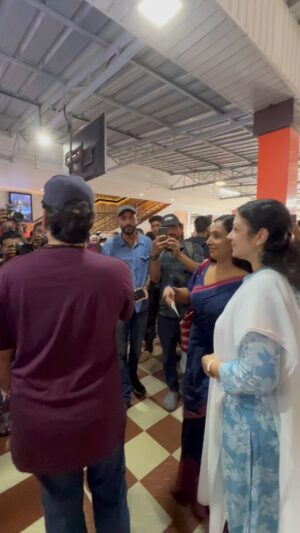 Shanthi Krishna Instagram - Thrilling moments with the NILA team before our first show today in Kochi 🥰🥰