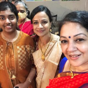 Shanthi Krishna Instagram - The new wedding norm fashion, virtual best wishes and blessings, YouTube live streaming and zoom were all part of my nephews wedding yesterday....,
1. Pandemic time wedding fashion norm - my daughter and myself 😀
2. How it was in 2019 B.C(before corona)🤨😬
3. My charming nephew Prashant getting ready to start his Grihasthashrama journey 🥳
4. The pretty bride Sneha with her older sis n daughter 😍
5. The wedding rituals being performed by my brother n sis in law 👏🥰
6. A candid selfie moment with my lovely daughter and niece in laws 😘😘
7. My handsome nephews Siddharth n Prashant 😍
8. The virtual blessings from my father and mother 👍🙏🥰
9. A best wishes song dedication to the newly weds virtually from New York by my charming son.,
10. Finally the beautiful couple... God bless them with lots of happiness and love.., Please shower your best wishes and blessings too on them. Thank you 🙏😍😍