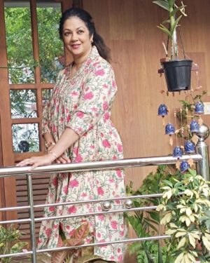 Shanthi Krishna Instagram - Nothing more beautiful than having greenery around us right??🥰