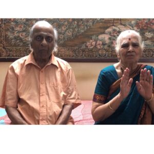 Shanthi Krishna Instagram - The new wedding norm fashion, virtual best wishes and blessings, YouTube live streaming and zoom were all part of my nephews wedding yesterday....,
1. Pandemic time wedding fashion norm - my daughter and myself 😀
2. How it was in 2019 B.C(before corona)🤨😬
3. My charming nephew Prashant getting ready to start his Grihasthashrama journey 🥳
4. The pretty bride Sneha with her older sis n daughter 😍
5. The wedding rituals being performed by my brother n sis in law 👏🥰
6. A candid selfie moment with my lovely daughter and niece in laws 😘😘
7. My handsome nephews Siddharth n Prashant 😍
8. The virtual blessings from my father and mother 👍🙏🥰
9. A best wishes song dedication to the newly weds virtually from New York by my charming son.,
10. Finally the beautiful couple... God bless them with lots of happiness and love.., Please shower your best wishes and blessings too on them. Thank you 🙏😍😍