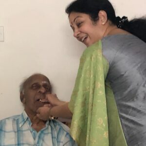 Shanthi Krishna Instagram - When can I ever do this again Appa... I miss u so much ... can’t believe u r no more... u will always be with us Appa ... I love uuuuu😍😍😘😘😘😘 ... May ur soul Rest In Peace 🙏🙏😢😢