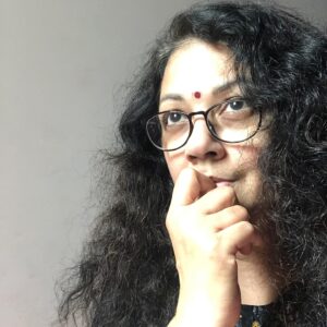 Shanthi Krishna Instagram - My lockdown emotional thoughts selfies:
1. How is the world out there now?
2. I am sure it is going to be as beautiful as ever..
3. In fact I believe it will be more fascinating with more love within ourselves for the world and everyone around us. God bless 🙏😀🥰