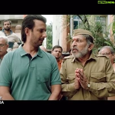 Sharman Joshi - 41.9K Likes - पिताजी के बदले नौकरी और नौकरी के बदले पिताजी?
देखिये सब से पहले टीवी पर ‘सब मोह माया है’ शनिवार 18 नवंबर शाम 7 बजे #ZeeAnmolCinema पर !
#SabMohMaayaHai #ZeeAnmolCinemaOriginal #SMMH #SabMohMaayaHaiOn18Nov #SabMohMaayaHaiOnZeeAnmolCinema #SabSePehleTvPar
@zeeanmolcinema @sharmanjoshi @annukapoor @spruhavarad @pareek.abhinav @vinod.bhanushali @anuragkashyap10 @bsl_films @vedafilmfactory #kamleshbhanushali @sampat_ @deepakdiwanfilms @khojikhaan @anubhavvbhansall