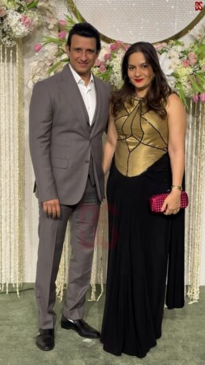 Sharman Joshi Instagram - What a Wonderful Night…

Congratulations @khan.ira & @nupur_popeye 

Styled by: @nm_design_studio

@bollywoodsocietyy Thank You