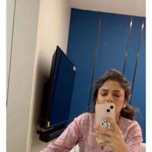 Sharmin Segal Instagram - #heeramandi BTS! Soo many memories made in the last 3 years! It is impossible to fit it all into one post! So many people that have been so supportive and kind. Thank you to everyone that was a part of this very special project love youu all! ❤️

1 2: Pizza is the best food. 🍕 @aslisona 

3: Farida ma’am always rocking 🤘🏽 

4. Sisterhood ❤️ @aditiraohydari 

5. Motherhood ❤️ @m_koirala 

6. The best person I know 👯‍♀️ @segalsimran 

7. Music is essential 🎶 

8. Rani 🐶 the Best Heera Puppy 

9. Once a costume AD, always a costume AD 😋

10. Fida fan for life!! @fardeenfkhan 😍 @hemachoudharyy