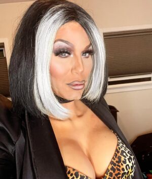 Sharon Needles Instagram - I annually recreate my Michelle Visage snatch game lewk.. I just was informed it wasn’t snatch game last night..