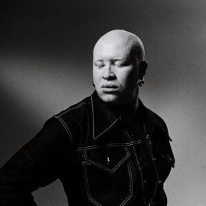 Shaun Ross Instagram - VIBE SELECTOR ✨

@shaunross of @partystardust 

Make sure to RSVP for Saturday June 15 for @yesyesyall.la  and also make sure to Follow the Handles to Follow the Stardust June 19th for a Juneteenth Celebration 

@shaunross is definitely here to bring us that New York House Vibe.  #periodt 

Location @melrosehouse.la 
This Saturday June 15 
3-8pm free before 4pm $10 after with RSVP 
Link in bio at @yesyesyall.la  make sure to follow 

#blackart #blackartists #housemusic #deephouse #losangeles #daytimeparty #dance #pride #pridemonth #pridela