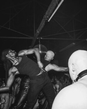 Shaun Ross Instagram - @thishorseflies thank you for allowing me to cultivate how I see music in such a space. The crowd was incredible. Thank you @rushlikeathrill for setting the tone and blessing the room @dorion.bodii & @iamwinstonjj for telling a story for the night to see. This was a night to remember !! 

Captured by @jay.thehuman 

#housemusic #rave #blackqueer #blacklgbt #blackexcellence #undergroundrave #deephouse #deephousemusic