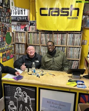Shaun Ryder Instagram - Cheers to everyone that came down to see Shaun and Kermit at the Black Grape in-stores in Liverpool, Bury, Leeds and Nottingham this week!! Great to meet you all 👍🏻
.
The new Black Grape album ‘Orange Head’ is out now 🧡🧡🧡
.
Order here 👇🏻
https://lnk.to/5GWwnb
.
(or via link in bio)
.
🍇 Limited edition coloured vinyls, signed albums and bundles!! 🍇
.
📷: @wayneblairs 
.
#BlackGrape #ShaunRyder #KermitLeveridge #Newmusic