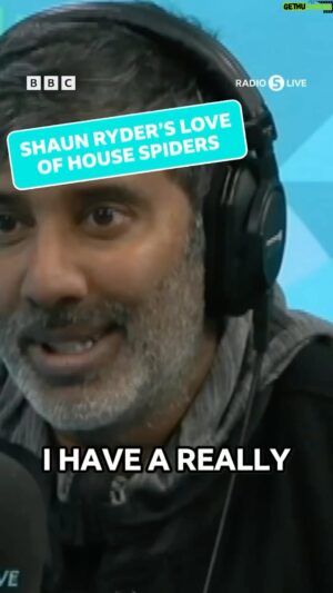 Shaun Ryder Instagram - Shaun spoke to Nihal Arthanayake on @bbc5live about the new Black Grape album and… spiders!! 🕷️🕷️🕷️😂
.
Listen to the full interview here 👇🏻
https://www.bbc.co.uk/sounds/play/m001vk9s#orbit-more-drawer
.
#BlackGrape #ShaunRyder #KermitLeveridge #NihalArthanayake #BBCRadio5Live