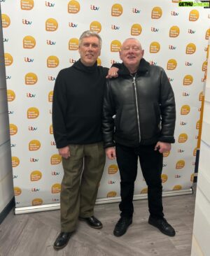 Shaun Ryder Instagram - Shaun & Bez chatted to Ben Shephard & Charlotte Hawkins about the forthcoming Happy Mondays tour on Good Morning Britain yesterday 🕺🏻⭐️
.
Watch the full interview here 👇🏻
.
https://youtu.be/R6g1WNJtkKM
.
📷: Anita Heryet
.
#ShaunRyder #Bez #HappyMondays #Tour #Livemusic #Interview #GoodMorningBritain