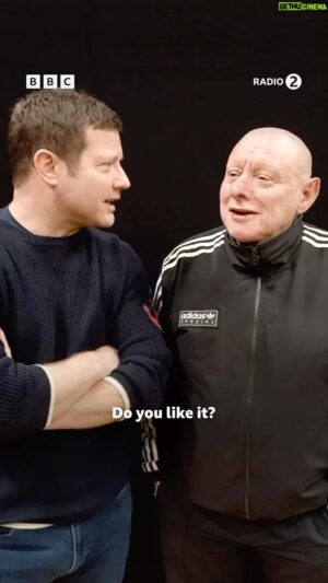 Shaun Ryder Instagram - Dermot O’Leary Alternative 90s 100th Episode!! 📻
.
Listen here 👇🏻
https://www.bbc.co.uk/programmes/m001w7hs#orbit-more-drawer
.
#DermotOLeary #ShaunRyder #HappyMondays #Sleeper #Supergrass #TheCure  #WeAreAltern8