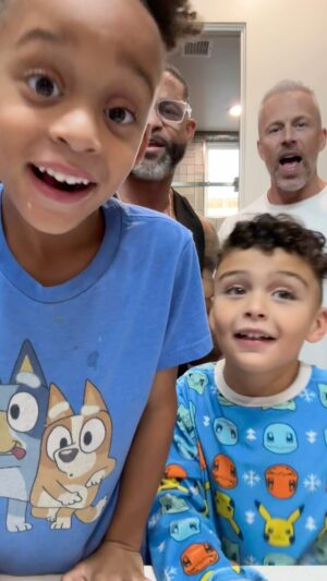 Shaun T Instagram - Something to make you smile as you scroll! #family #love #twins #dadlife #bedtime