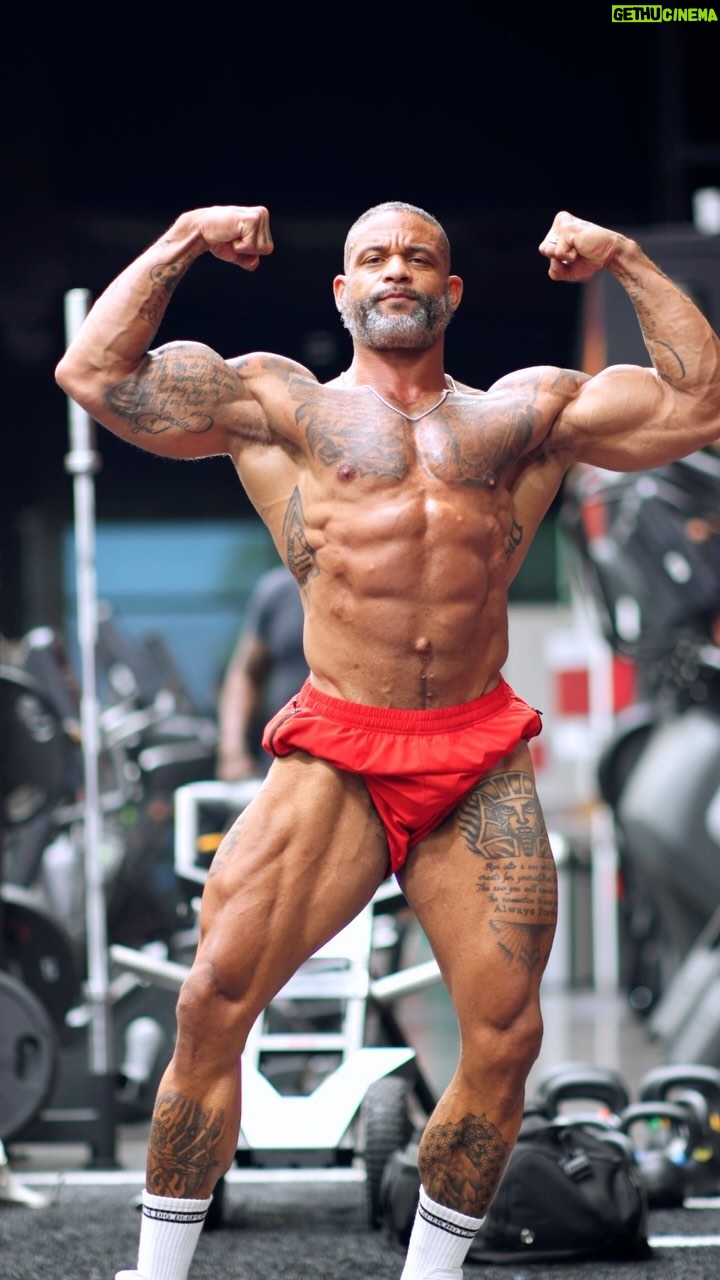 Shaun T - 7.4K Likes - “Only Time” will tell you where you’re meant to be so it’s best to stay connected to the present moment so you can truly embrace the journey! Am I hoping and working and digging deep into snagging that IFBB PRO CARD? Hell yeah but I am so proud of my commitment over the last 2 years, the relationships I’ve built, the people I’ve met and the new love I found for fitness that I feel like I’ve already elevated myself to the next level of who I was meant to be! HOWEVER, I am locked and LOADED! 4 weeks to work on this posing so I can enjoy being where I love to be most… THE STAGE!
💥 Shoutout to @flex_lewis and @the_dragons_lair for hosting us this weekend!! It was truly a blast training there.
#ifbb #bodybuilding #classicphysique #mensphysique #npccoloradostate
🎥 @rtg_media_