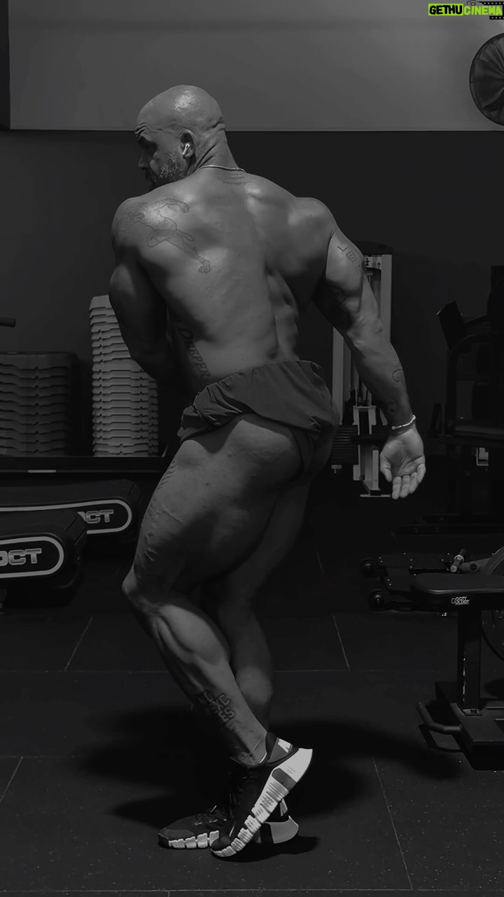 Shaun T - 9.6K Likes - 13 weeks out and time to practice that posing! Also, thanks to everyone who will be coming to my competition on July 6th and the event on July 7th. I’m so thankful and super excited. Plus the fact that it sold out in an hour makes me feel all the love! I promise you will have the BEST time ever!
#digdeepernation #bodybuilding