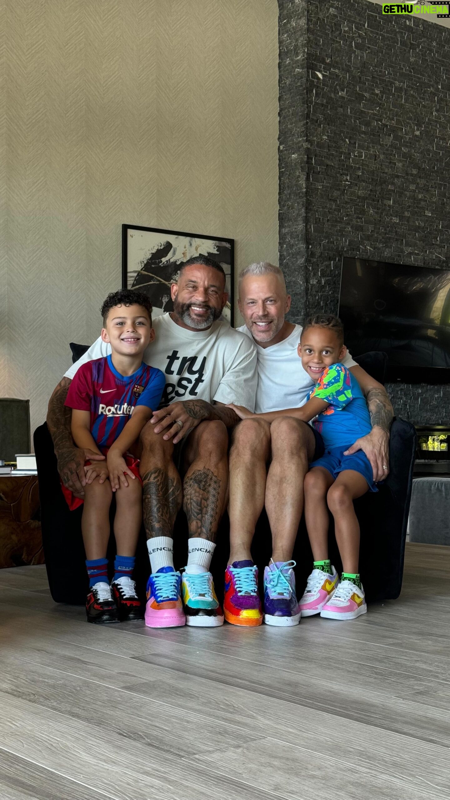 Shaun T - 26.5K Likes - 💙💜♥️🤍🧡Father’s Day New Shoes. “Me and Silas painted them and made them with love.” -Sander
#happyfathersday #fathersday
