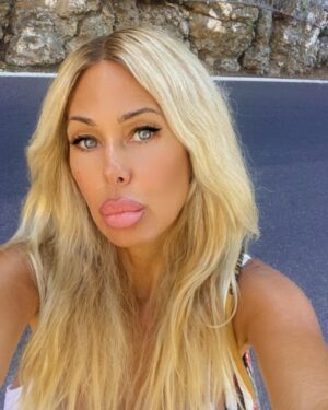 Shauna Sand Instagram - Portofino with my baby daughter Lorenza Isabella, my sweet travel partner, best restaurant connoisseur, photographer, videographer and who loves life to the fullest! Beyond grateful and blessed to have the opportunity to share these magical moments with my daughter! It was her first time to many of our European travels and seeing her eyes light up with overwhelming excitement touched my heart in a million ways that I will cherish forever! 🏖️ 🍝 🍷🇫🇷 🛵