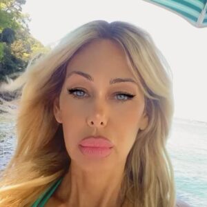 Shauna Sand Instagram - Portofino with my baby daughter Lorenza Isabella, my sweet travel partner, best restaurant connoisseur, photographer, videographer and who loves life to the fullest! Beyond grateful and blessed to have the opportunity to share these magical moments with my daughter! It was her first time to many of our European travels and seeing her eyes light up with overwhelming excitement touched my heart in a million ways that I will cherish forever! 🏖️ 🍝 🍷🇫🇷 🛵