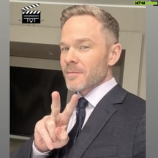 Shawn Ashmore - 7.5K Likes - Another day another episode under the belt!! Season 7 is gonna be amazing! ✌️🔥❤️