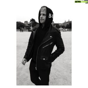 Shawn Pyfrom Instagram - photo by: @hipstercamera

_____________________________

#photographer #edgyportrait #edgyphoto #balenciaga #streetfashion #blondehair #streetwear #urbanphotography #leica #leicacamerausa #hipstercamera #mensfashion #edgyphotography #paris #leatherjacket #blackandwhite #blackandwhitephotography #fashion #fashionphotography