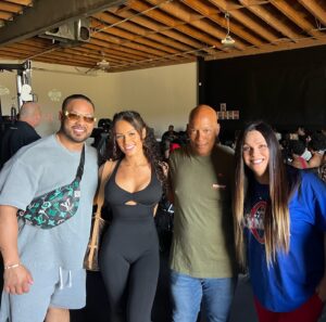 Shawn Ray Instagram - 3 Olympia Champions and a Baby😎
@mromarkanthony 
@jenniferdorie_ifbbpro 
@oksanagrishina 
@mrolympiallc 
@wolfpak.official