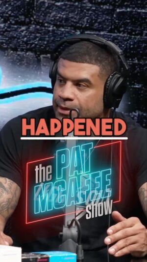 Shawne Merriman Instagram - Why @patmcafeeshow was able to put together a historic deal to bring his show over to ESPN in 2023🎙️

#wwe #wweraw #wwesmackdown #wwenxt #prowrestling #nfl #nfldraft #nflmemes #nflfootball #nflplayoffs #nflnews #nflhighlights #footballer #football #footballplayer #footballgame #sports #patmcafee #shawnemerriman #espn