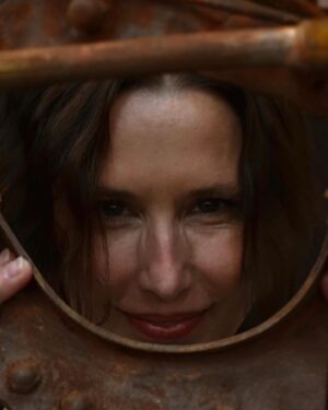 Shawnee Smith Instagram - @renecashion played the game and WON!! Unreal artistry. Go team Amanda 🖤 @fantasmorlando