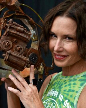 Shawnee Smith Instagram - @renecashion played the game and WON!! Unreal artistry. Go team Amanda 🖤 @fantasmorlando