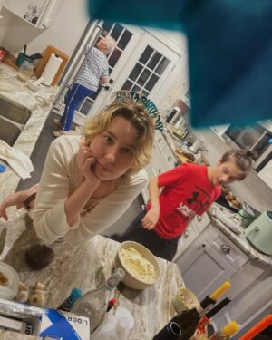 Shawnee Smith Instagram - I love this family …. 💕