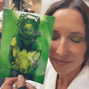 Shawnee Smith Instagram - It’s good to care!! 🤍🙌🏻 @scaresthatcare