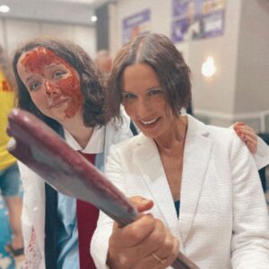 Shawnee Smith Instagram - It’s good to care!! 🤍🙌🏻 @scaresthatcare