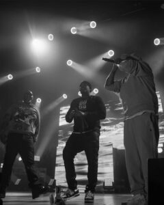 Sheek Louch Instagram - Thank you (WESTCHESTER COUNTY) and all of NY , for a DOPE ASS NIGHT 🔥🔥🔥 @thelox  @therealmaryjblige  @myfabolouslife  @phillyfreeway @lilcease @technicianthedj  @shariftours @bigjoenulife @djmistercee @flowgenius #LOX #DBLOCK #HIPHOP @freekeyyayo  @justice808ent