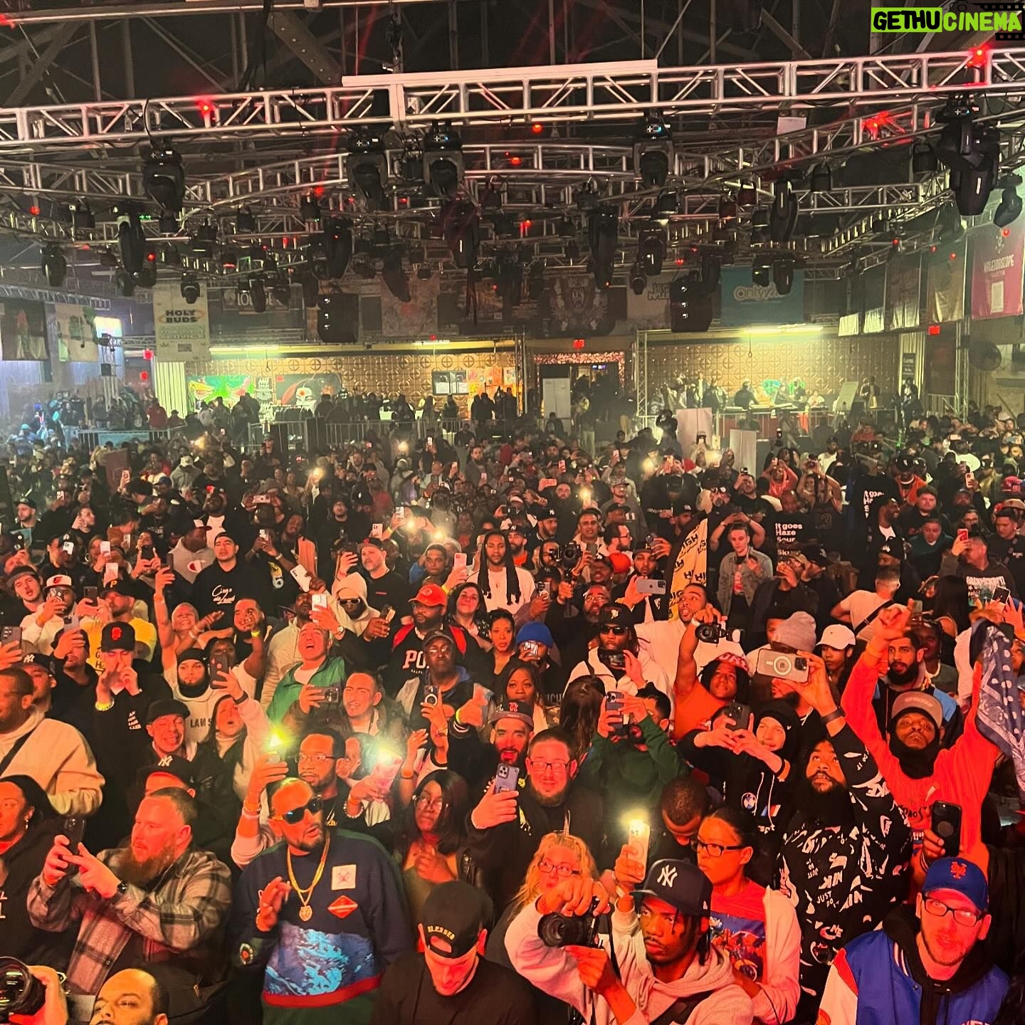 Sheek Louch - 7.8K Likes - Last night was dope (NEW YORK) 🦍🦍🦍 @thelox @technicianthedj @shariftours @freekeyyayo @bigjusworld @tonymoxberg #LOX #HIPHOP #DBLOCK